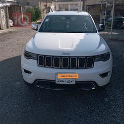 جیپ گراند شیرۆکی